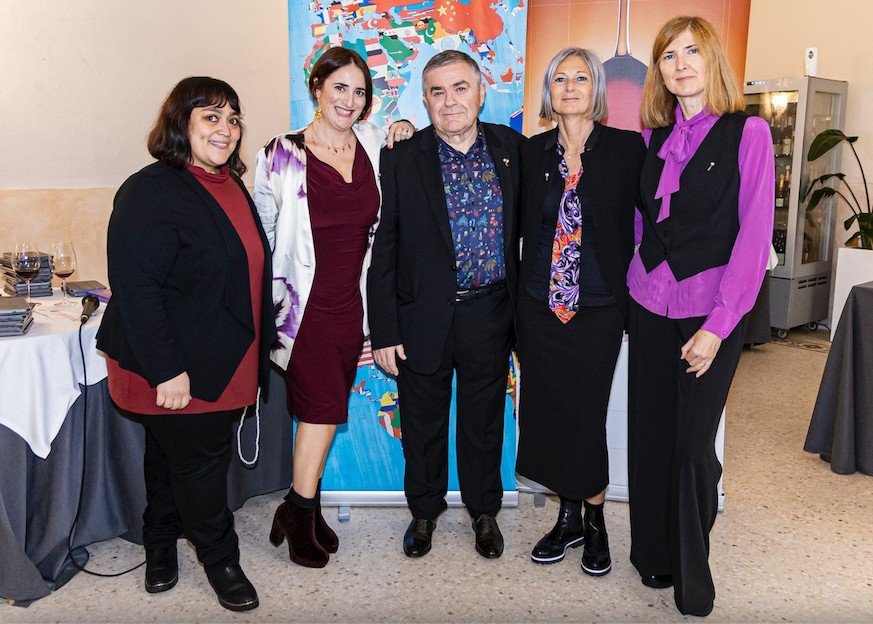 «EMOZIONI DAL MONDO MERLOT E CABERNET INSIEME» 1f40cfd0 3db5 438f 6e4c 0e11820c9774