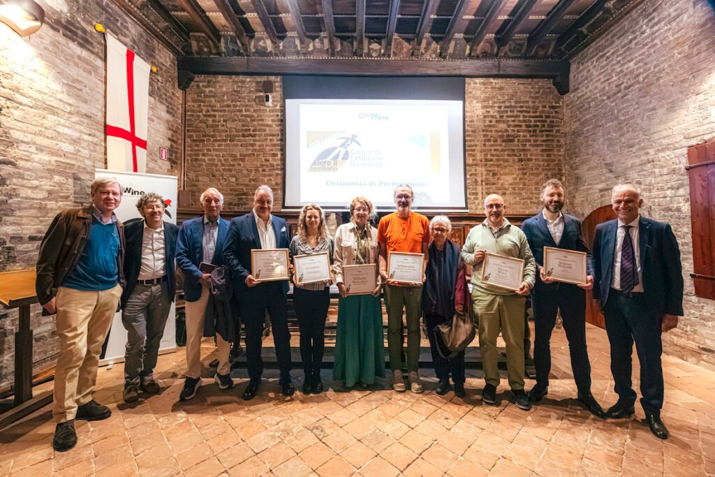 CONCORSO LETTERARIO “BERE IL TERRITORIO” premiati e giuria