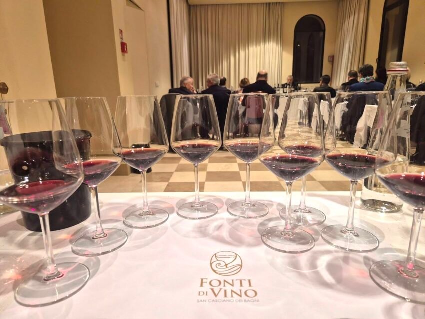 fonti di vino calici