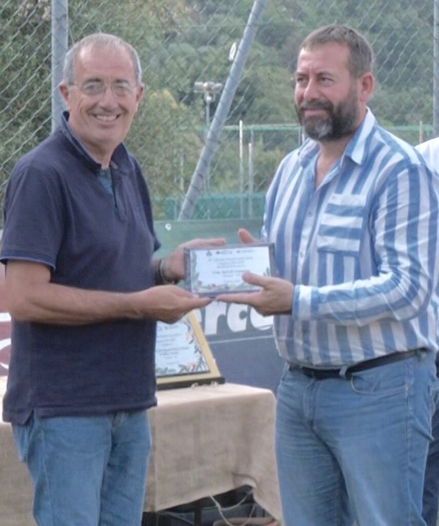 31a edizione del Premio Leivi secondo posto dop coop. agricola lavagnina in rappresentanza antonino trefiletti e diretto coldiretti andrea branda copia